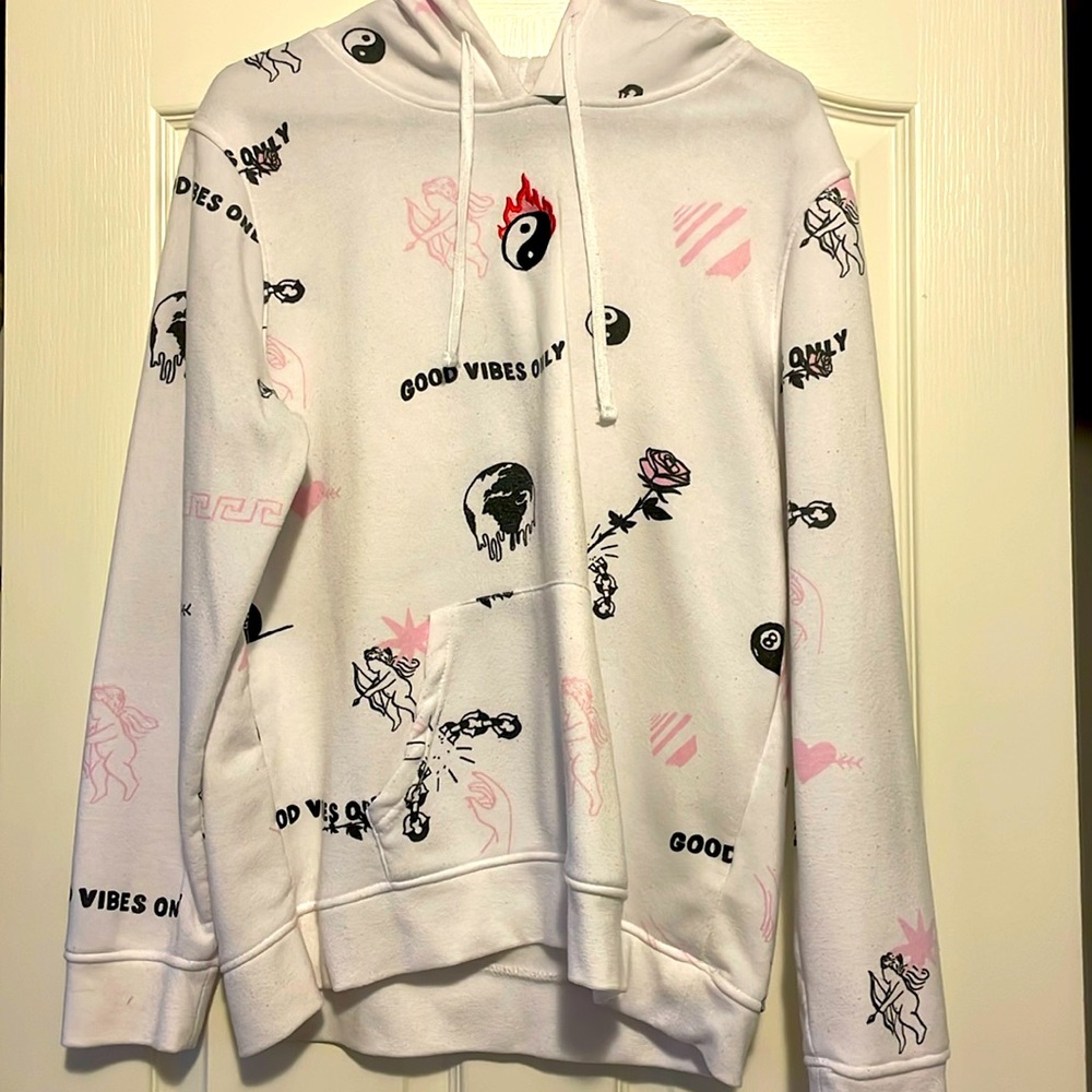 Chic "Good Vibes Only" Hoodie